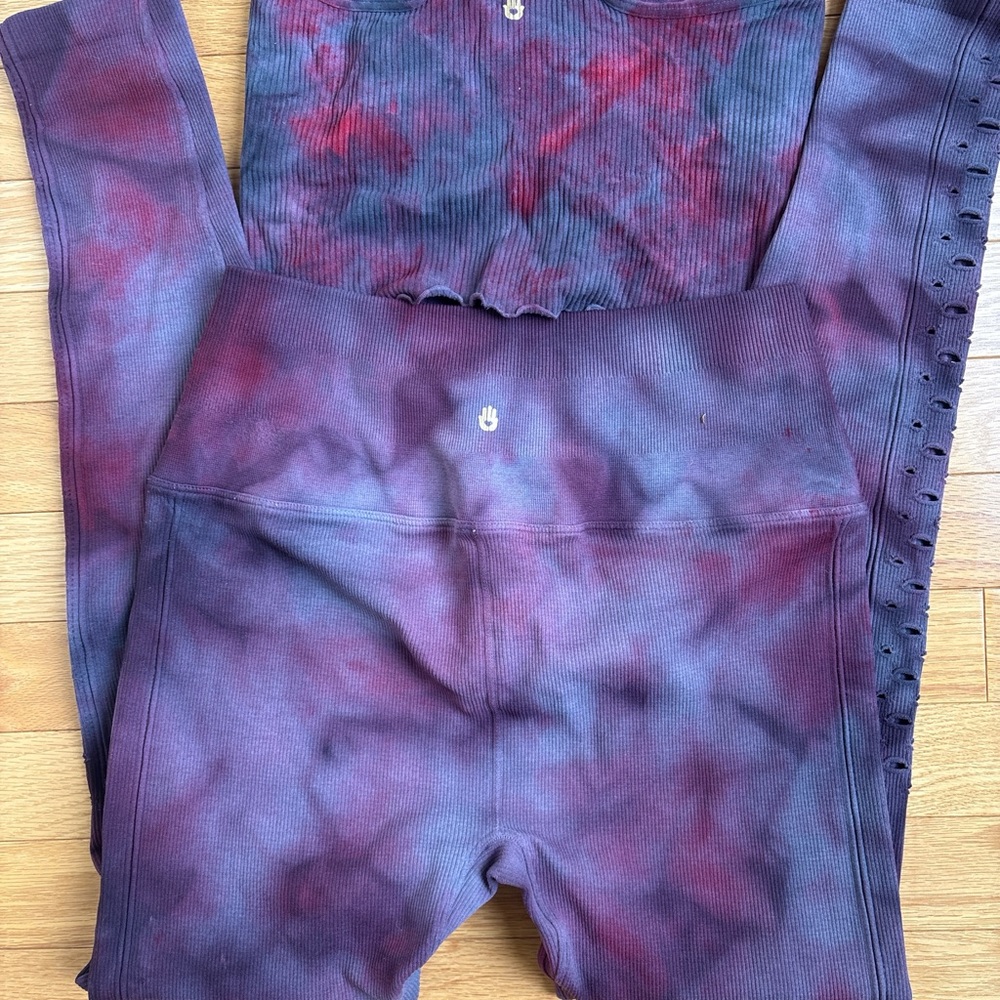 Spiritual Gangster Set top and leggings included